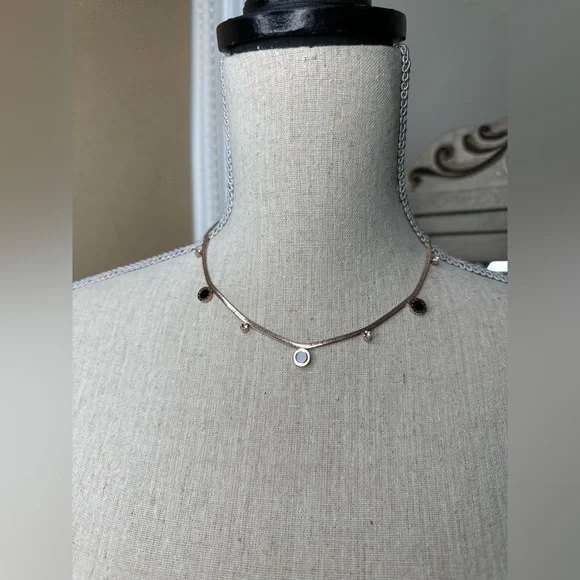 Beautiful necklace - Picture 8 of 8